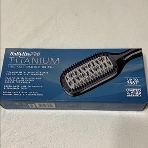 BaByliss Pro Titanium Thermal Paddle Brush